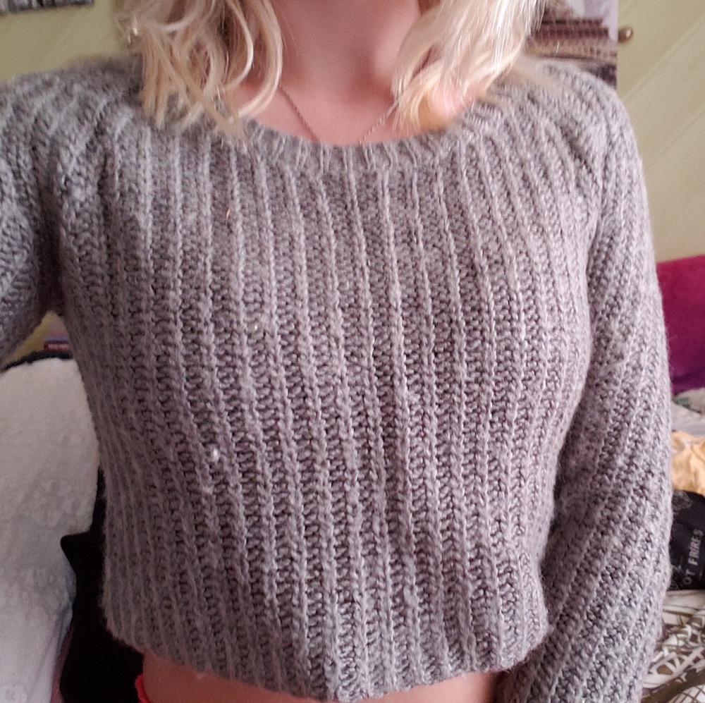 Crop sweater